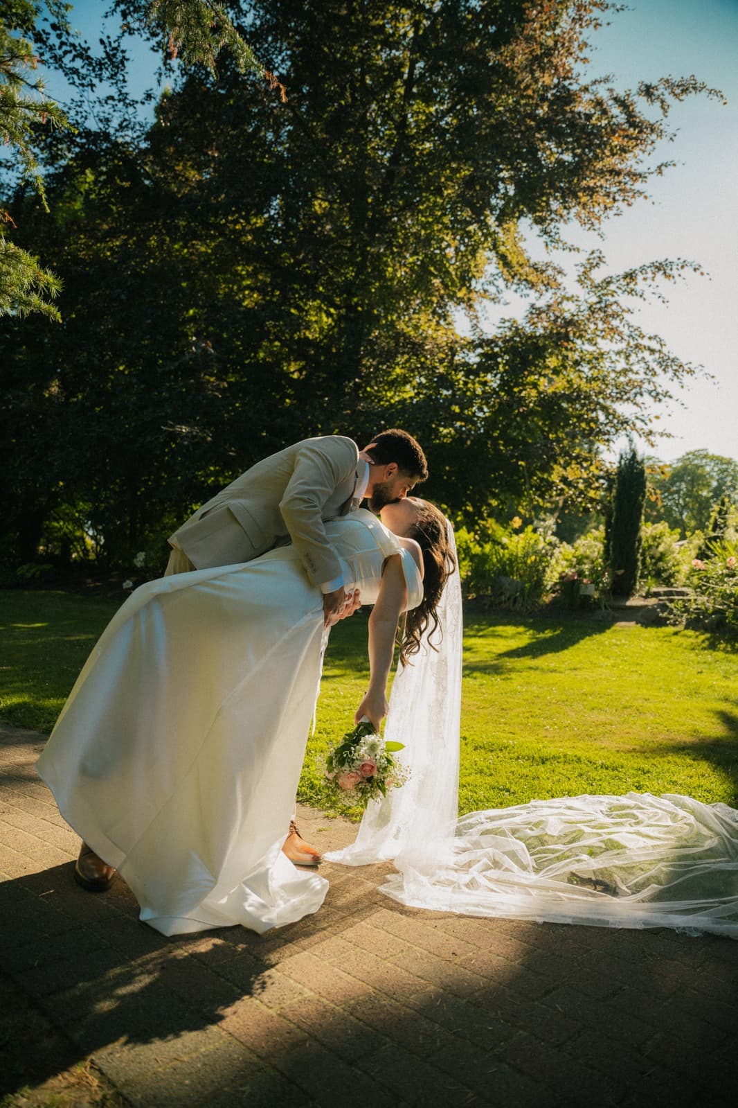 weddings photography in Vancouver, photo 3